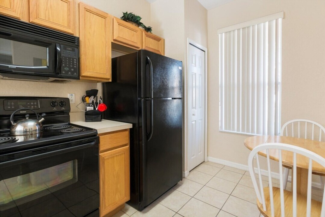 2705 Roadster Ln in Kissimmee, FL - Building Photo