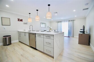244 NW 6th Ave in Delray Beach, FL - Building Photo - Building Photo