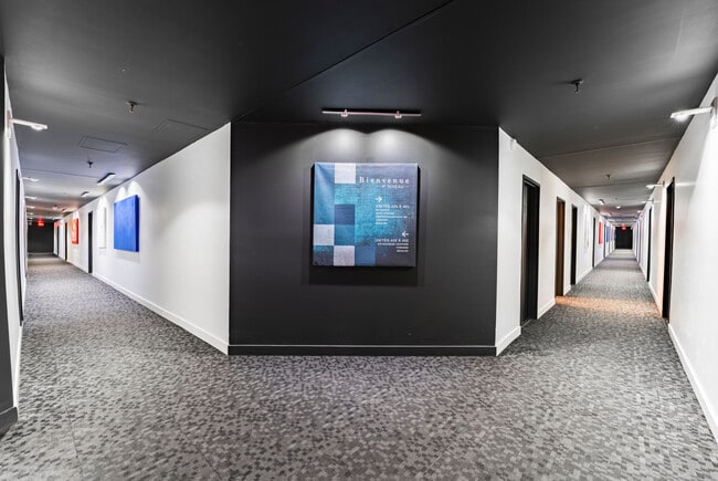 540 Charest Boul in Québec, QC - Foto de edificio - Building Photo