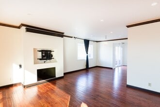 45 Stratford Rd in Kensington, CA - Building Photo - Building Photo
