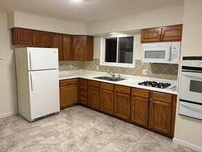 1285 Pamela Dr in Florissant, MO - Building Photo - Building Photo