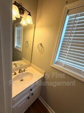 2215 Lake Royale Dr in Riverdale, GA - Building Photo - Building Photo