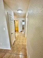 4328 Covenant Ct in San Antonio, TX - Foto de edificio - Building Photo
