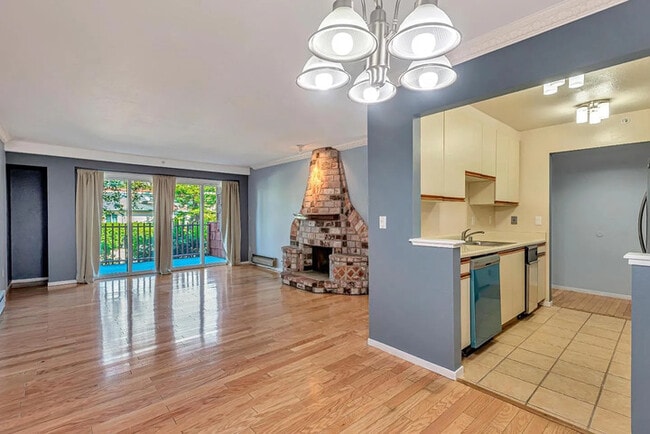 920 Mission Rd in South San Francisco, CA - Building Photo - Building Photo