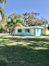 1900 Manasota Beach Rd in Englewood, FL - Building Photo - Building Photo