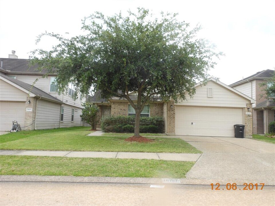 18107 Hammondsport Ln in Cypress, TX - Building Photo