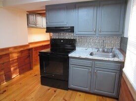 1009 Cross St, Unit 1009 in Palmer, MA - Building Photo