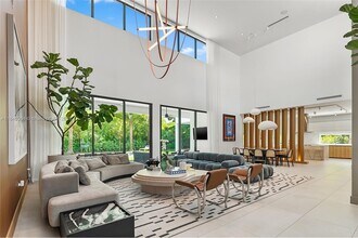 7660 SW 124th St in Miami, FL - Building Photo - Building Photo