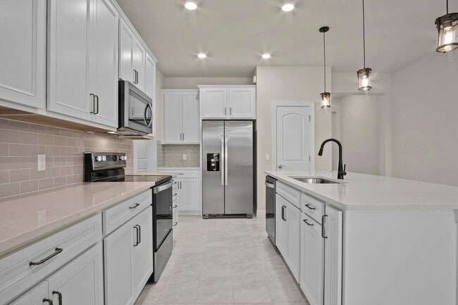 property at 4837 Chantilly Rd