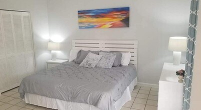 1511 Hawthorne Pl in Wellington, FL - Building Photo - Building Photo