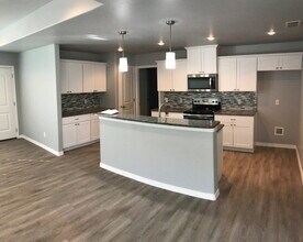 8806 16th St in Lubbock, TX - Building Photo - Building Photo