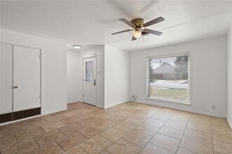 3209 N Calais St in Sherman, TX - Building Photo - Building Photo
