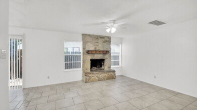7107 Tumbleweed Dr in Austin, TX - Building Photo - Building Photo