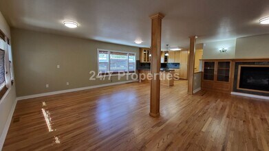 7307 SW Capitol Hwy in Portland, OR - Building Photo - Building Photo