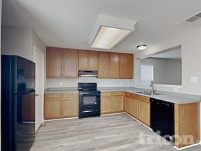 6546 Benwood Crest in San Antonio, TX - Building Photo - Building Photo