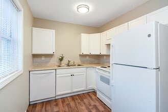 293 Craig Ln, Unit B in Jeffersonville, VT - Foto de edificio - Building Photo