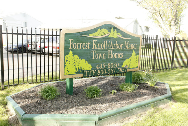 Forrest Knoll Apartments in Ypsilanti, MI - Building Photo - Building Photo