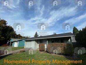 326 Catherine Ct W in Monmouth, OR - Building Photo - Building Photo