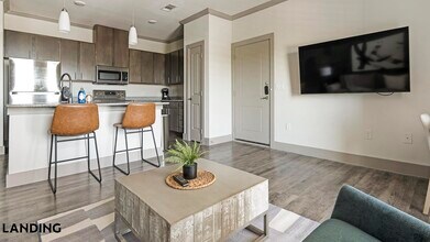 12500 Shadowglen Trce in Manor, TX - Building Photo - Building Photo