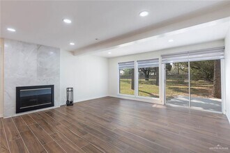 10701 N Ware Rd in McAllen, TX - Building Photo - Building Photo
