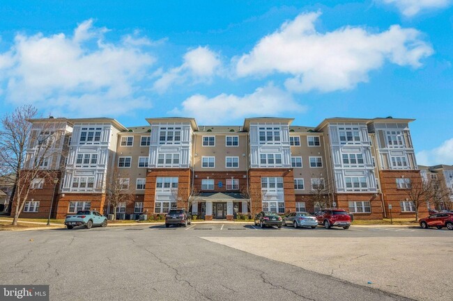 12908 Fox Bow Dr, Unit 307 in Upper Marlboro, MD - Foto de edificio - Building Photo