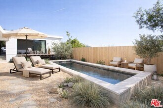 2107 Mayview Dr in Los Angeles, CA - Building Photo - Building Photo