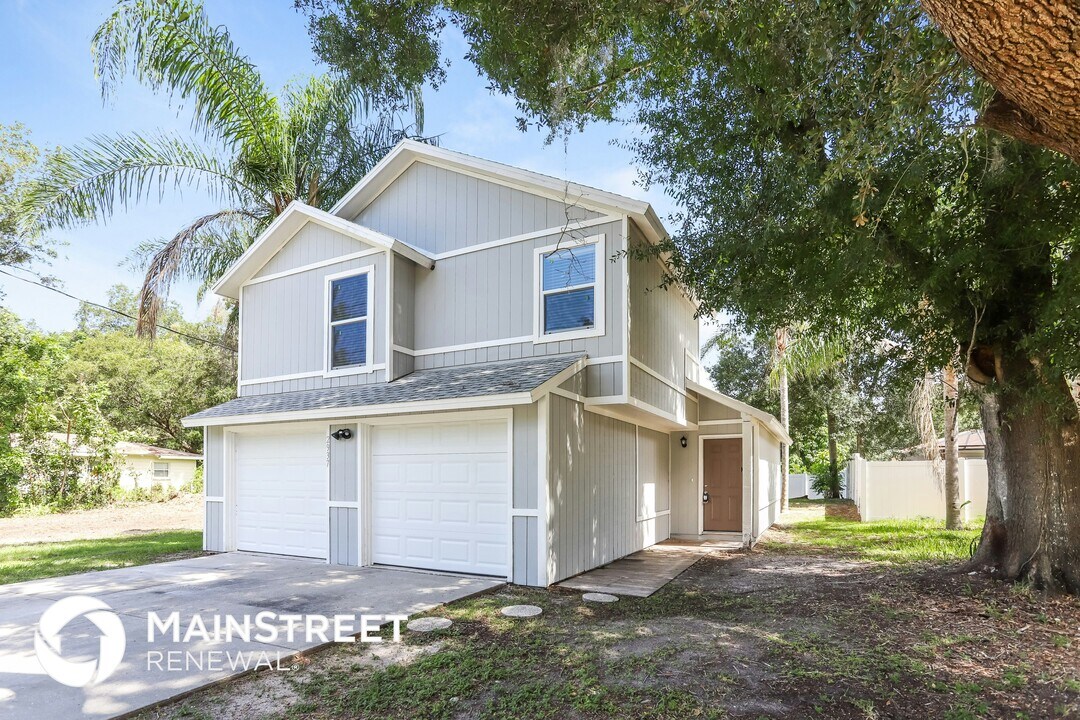 2937 Maiden Ln in Sarasota, FL - Building Photo