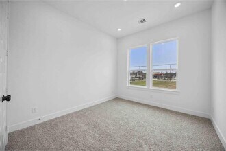 8103 Calhoun Rd in Houston, TX - Building Photo - Building Photo