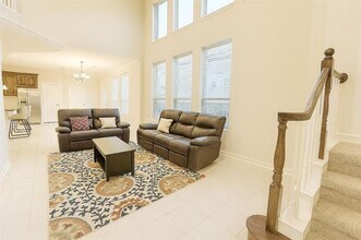 6687 DeLeon St in Irving, TX - Building Photo - Building Photo