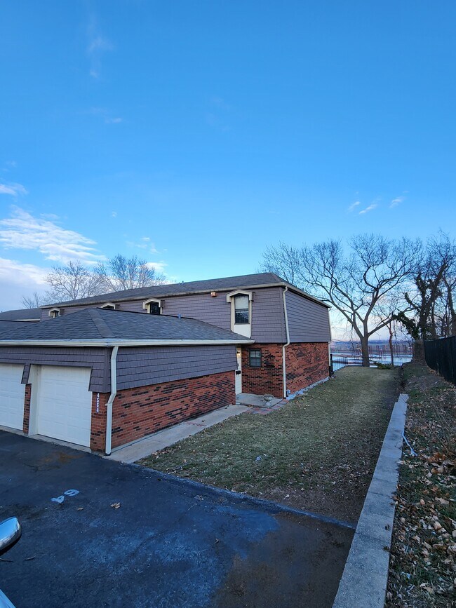 4564 Ohio Ave, Unit Riverton Homes in St. Louis, MO - Foto de edificio - Building Photo