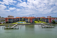 Bay Mariner in Indian Shores, FL - Building Photo - Building Photo