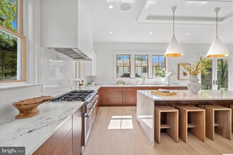 5022 Cathedral Ave NW in Washington, DC - Building Photo - Building Photo