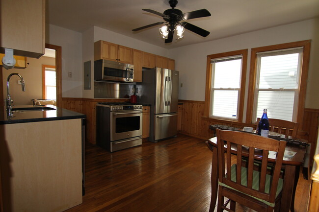 139 Marcella St, Unit 1 in Boston, MA - Building Photo - Building Photo