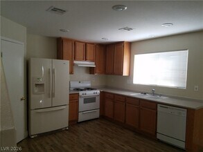 11940 S Wild Chamomile St in Las Vegas, NV - Building Photo - Building Photo