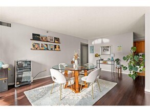 1225 La Salle Ave in Minneapolis, MN - Building Photo - Building Photo