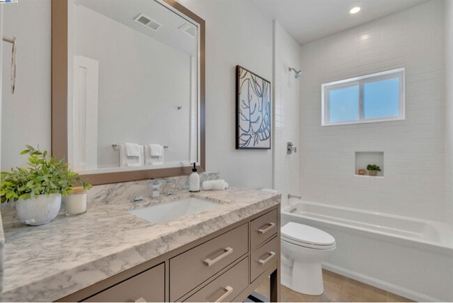 3626 Hemlock Ct in Santa Rosa, CA - Building Photo - Building Photo