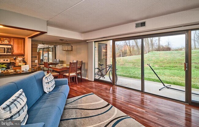 61 Hermitage Dr in New Hope, PA - Building Photo - Building Photo
