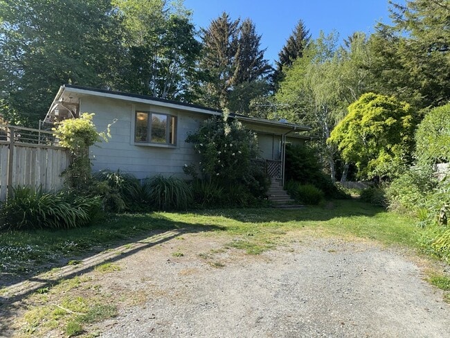 property at 617 2nd Ave