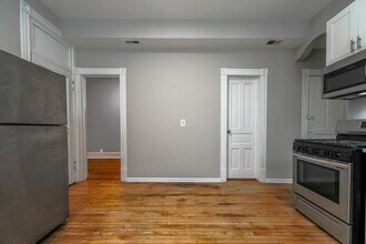 1444 N Maplewood Ave in Chicago, IL - Building Photo - Building Photo