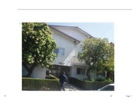 18547 Collins St, Unit 14 in Tarzana, CA - Building Photo