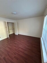 6630 Eastridge Dr in Dallas, TX - Building Photo - Building Photo
