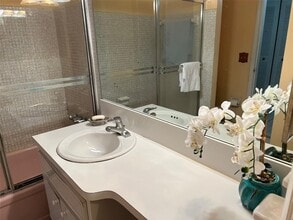 16800 NE 15th Ave-Unit -111 in North Miami Beach, FL - Building Photo - Building Photo