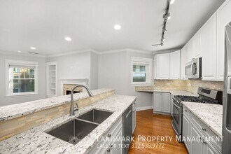 1436 W Henderson St in Chicago, IL - Building Photo - Building Photo