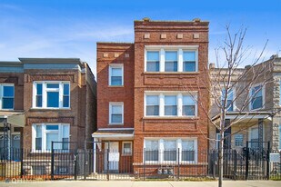 1921 S Trumbull Ave in Chicago, IL - Building Photo