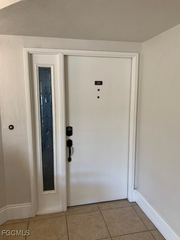 1925 Clifford St in Ft. Myers, FL - Building Photo - Building Photo