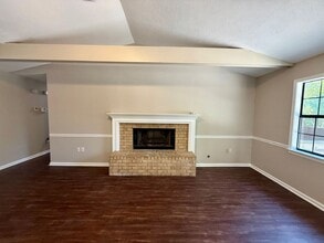 149 Rolling Oaks Dr in Maumelle, AR - Foto de edificio - Building Photo