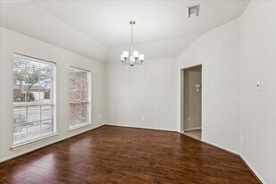 11914 White Water Bay Dr in Pearland, TX - Building Photo