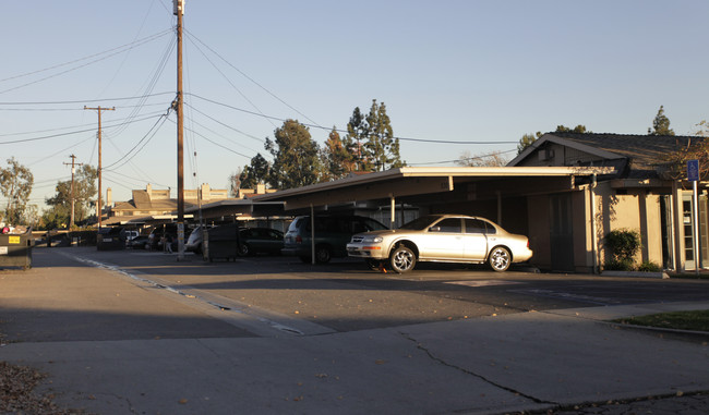 623 W 9th St in Upland, CA - Building Photo - Building Photo