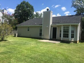 8457 Battle Forest Dr in Charleston, SC - Building Photo - Building Photo