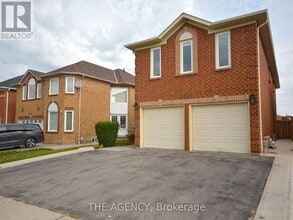 6097 Douguy Blvd in Mississauga, ON - Building Photo - Building Photo